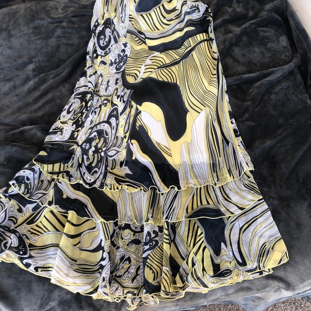 RUSSELL KENGO yellow and blue lined skirt. Fun and flowey Minimal - Picture 3 of 7